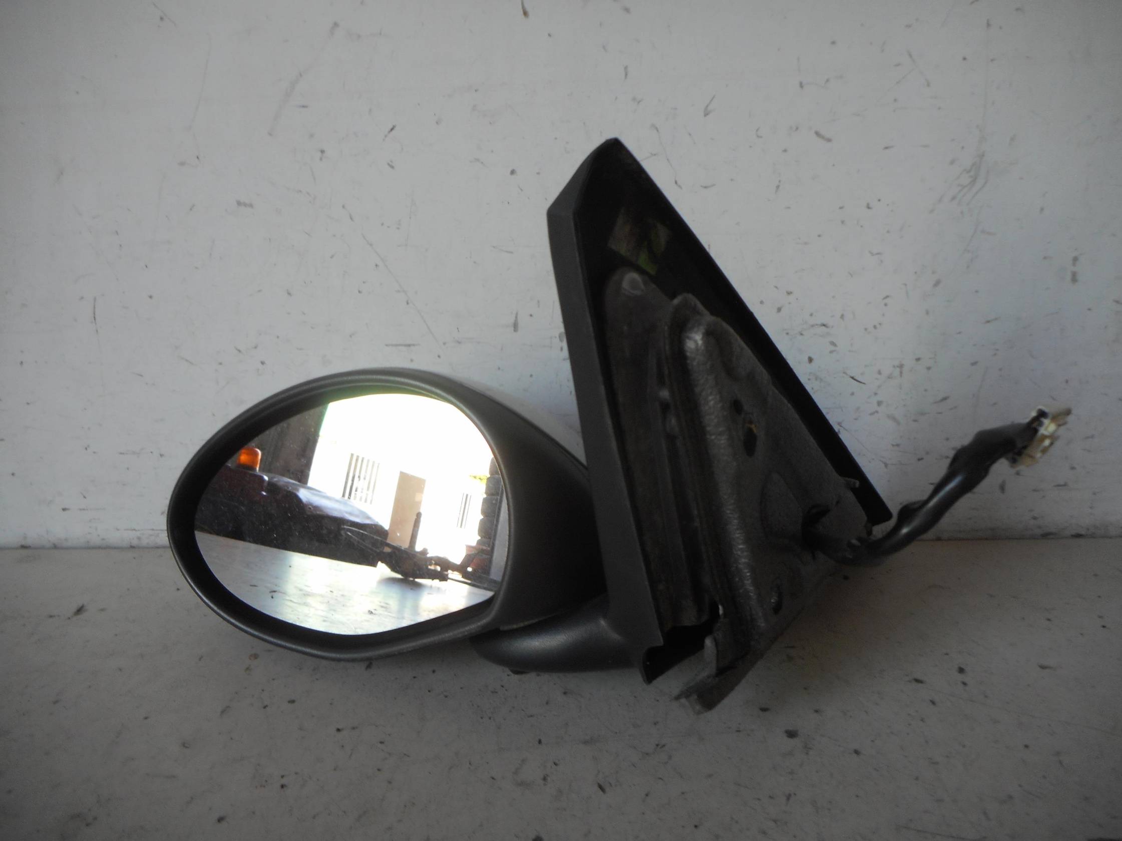 Retrovisore est. regolaz. elettr. sx.